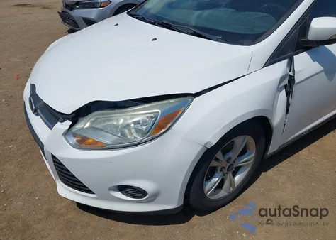 2014 Ford Focus Se z USA, uszkodzony, nr VIN 1FADP3F28EL404778